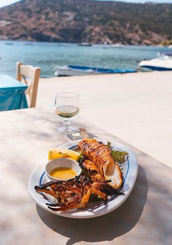 The 9 Best Restaurants on Sifnos Island - Seasoned Traveller